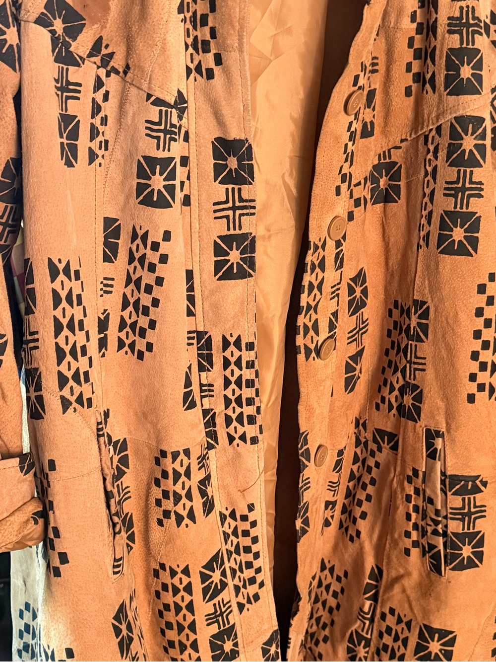Vintage Suede Coat in Tan with Black Motif— Robert Louis size L